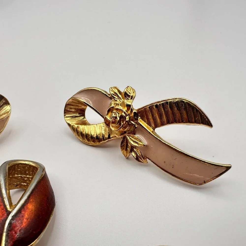 Vintage‎ 90s Awareness Ribbon Enamel Gold Tone Brooch Pins Set Classic Jewelry